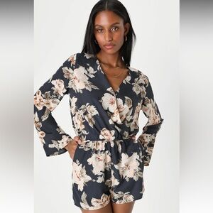 Lulus Prairie Daydream Washed Navy Blue Floral Print Romper Small